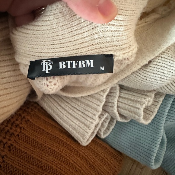 Cream Ribbed Knit Sweater - Picture 2 of 2